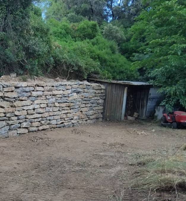Faire remplacer une fosse septique par une microstation par une entreprise VRD à Rocbaron dans le Var (83)