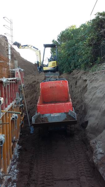 Brouette à moteur pour faciliter les travaux dans le jardin ou pour vos travaux de terrassement