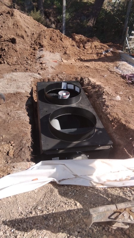 Installation d’un séparateur d’hydrocarbures sur un parking à Hyères pour des locaux professionnels 