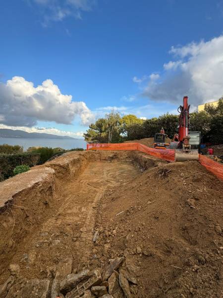 Réaliser le terrassement de votre piscine pour profiter d'une baignade dès cet été à Hyères