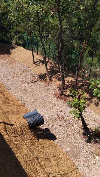 Entreprise pour construction bassin de rétention brignoles dans le var