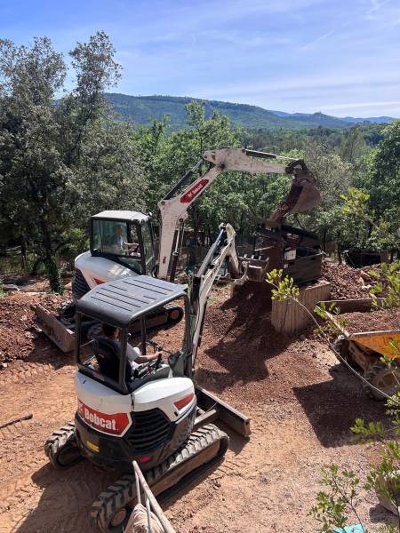 Que faire des terres après un terrassement dans le Var ? Évacuation, don de terre et réutilisation sur place
