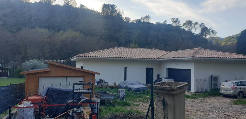 Aménagement accès villa à Solliès dans le Var 83