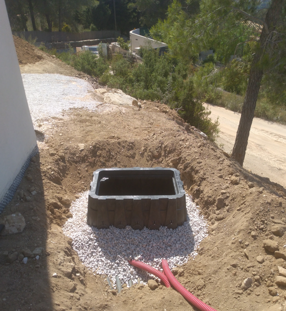 pose de regard viabilisation d'une villa individuelle dans le Var 83